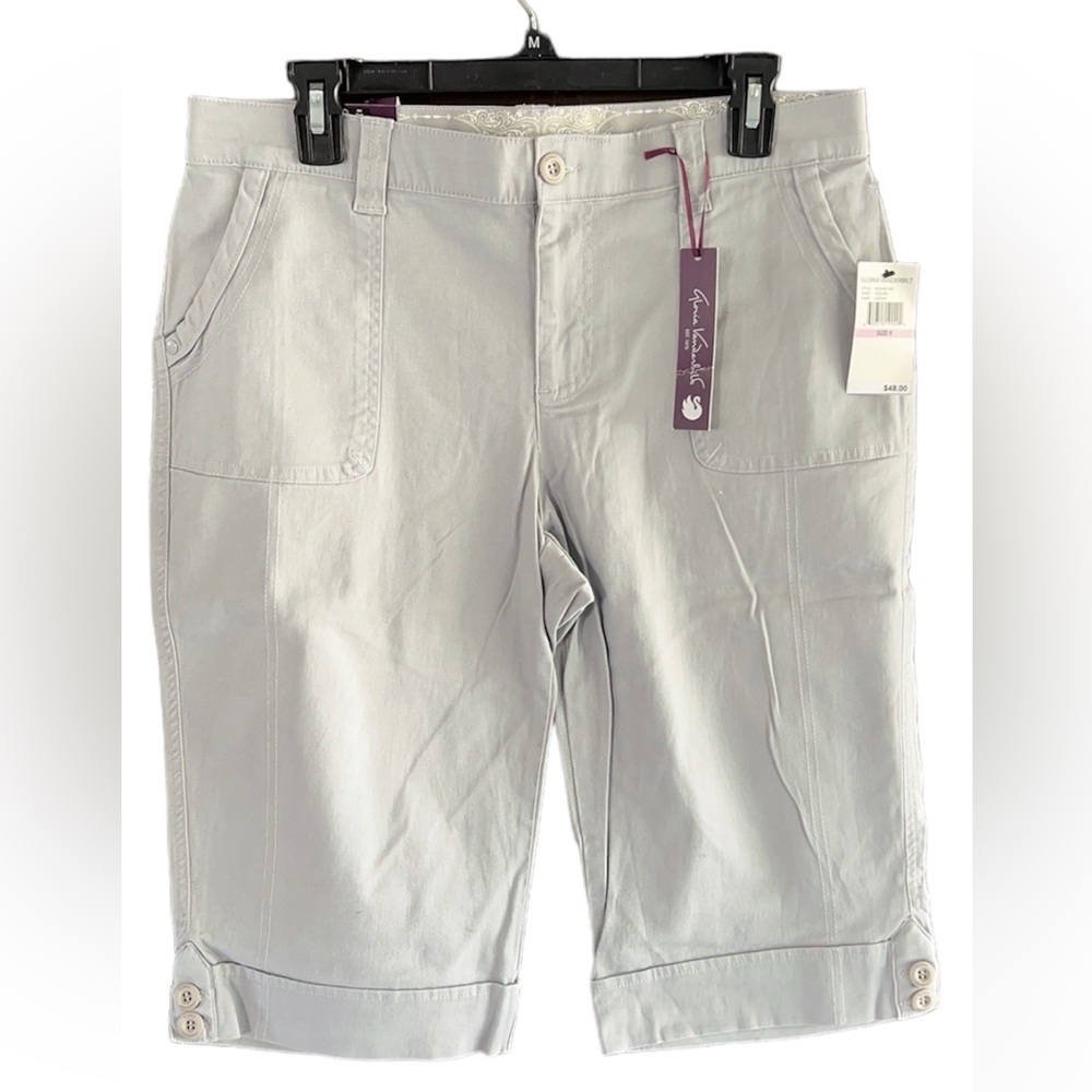 - Women's shorts size 6 with front and back pockets, elastic waist